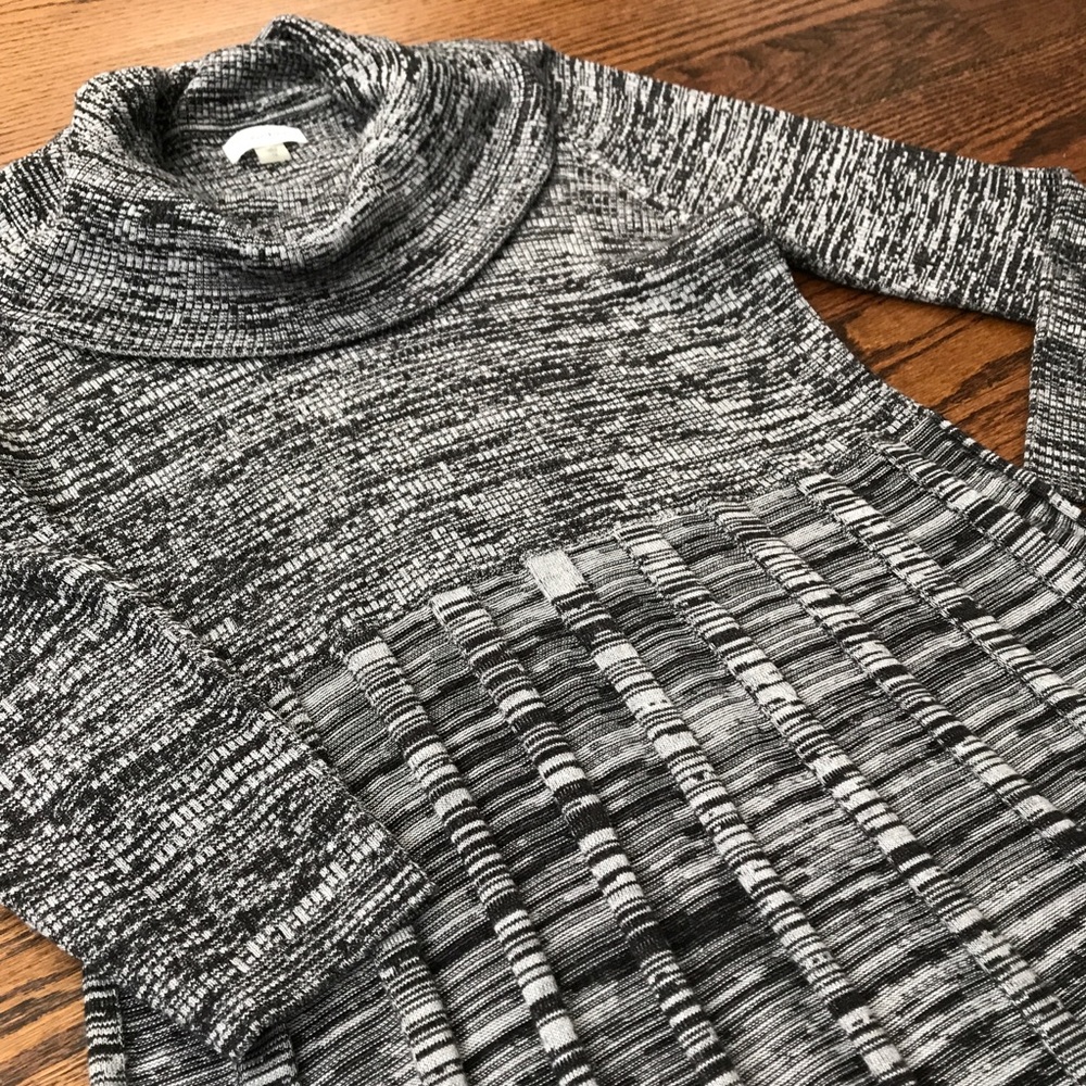 🦄 Calvin Klein Gray Space-dye Sweater Dress - Picture 4 of 4